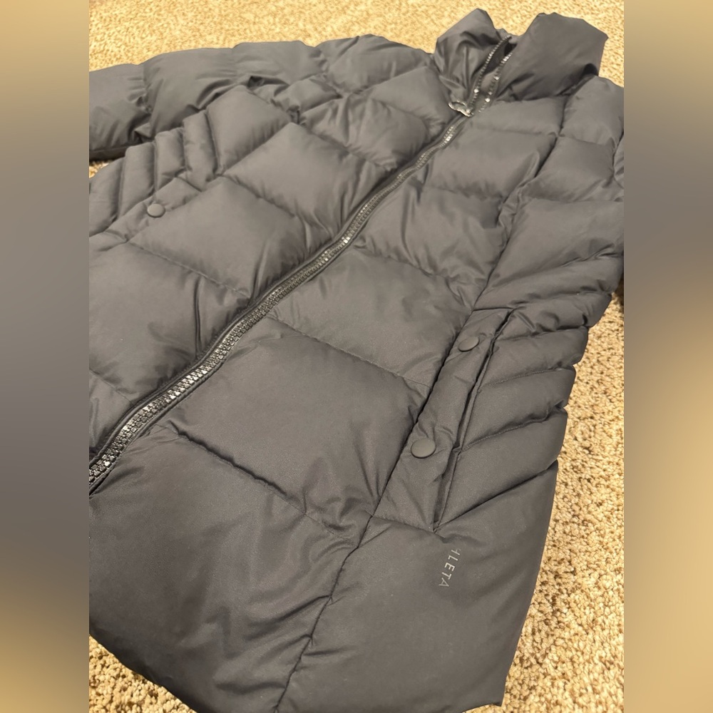 Athleta Black Puffer Coat - Picture 3 of 3